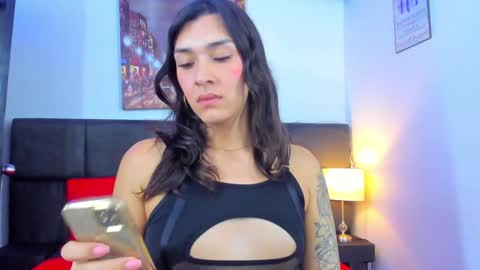 Snapshot of camila_coxx chatting on 01.17.25 s online show from 01.17.25