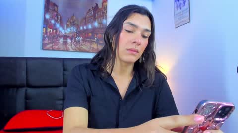 Snapshot of camila_coxx chatting on 01.22.25 s online show from 01.22.25