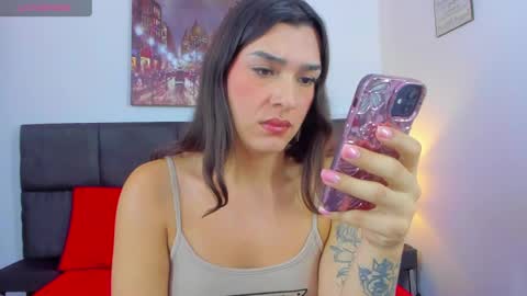 Snapshot of camila_coxx chatting on 01.26.25 s online show from 01.26.25