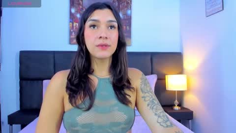 Snapshot of camila_coxx chatting on 02.02.25 s online show from 02.02.25