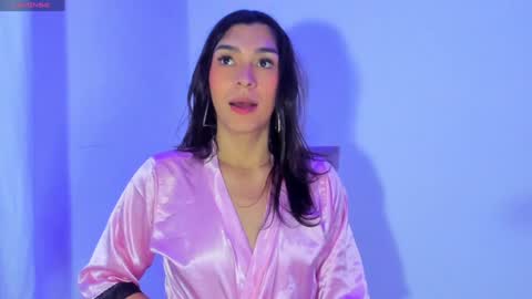 Snapshot of camila_coxx chatting on 02.09.25 s online show from 02.09.25