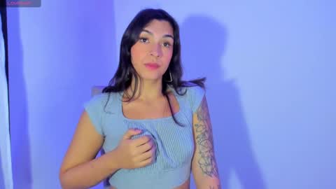 Snapshot of camila_coxx chatting on 02.19.25 s online show from 02.19.25