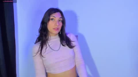 Snapshot of camila_coxx chatting on 02.22.25 s online show from 02.22.25