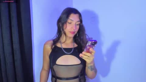 Snapshot of camila_coxx chatting on 02.24.25 s online show from 02.24.25