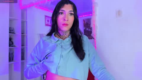 Snapshot of camila_coxx chatting on 10.16.25 s online show from 10.16.25