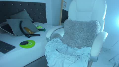 Camila online show from 12.29.24