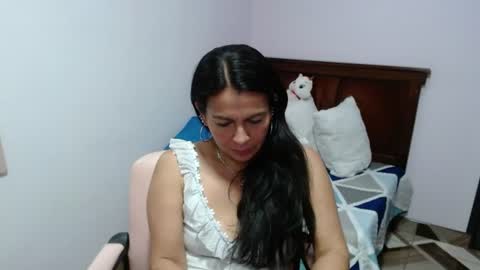 Snapshot of camila_vargas_ chatting on 07.28.26 Camila Vargas online show from 07.28.26