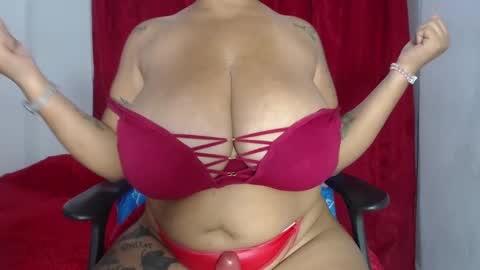 Snapshot of camilabbxc chatting on 02.05.25 camila online show from 02.05.25