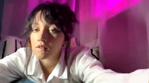 Snapshot of camilaligons chatting on 12.03.25 Reily online show from 12.03.25