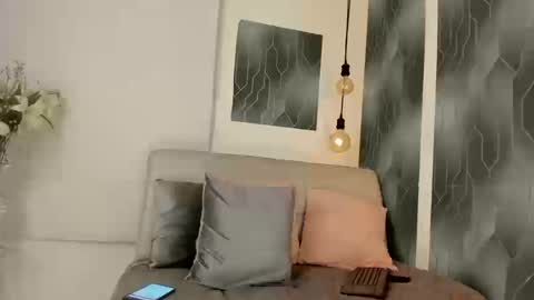 Snapshot of camilamanzurr chatting on 09.25.25 camila manzur online show from 09.25.25