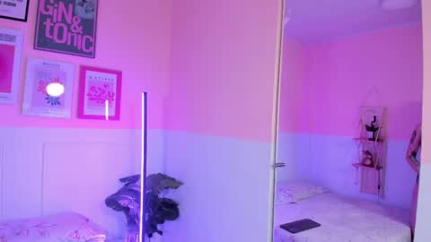 Camila  online show from 09.18.25