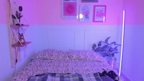 Camila  online show from 09.24.25