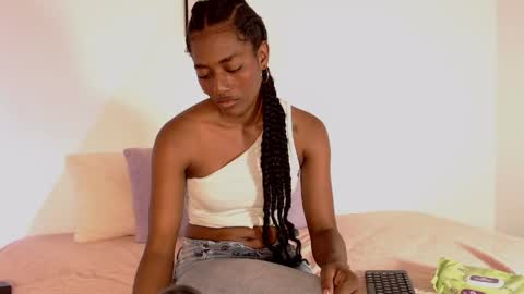 Camila Robinson online show from 05.16.26