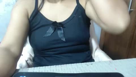 Snapshot of camilasex468 chatting on 10.25.25 camilasex468 online show from 10.25.25