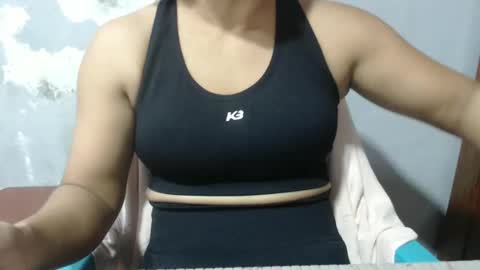 Snapshot of camilasex468 chatting on 11.21.25 camilasex468 online show from 11.21.25