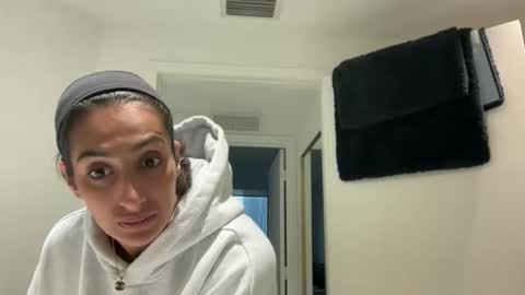 Snapshot of camiliakxoxo chatting on 02.28.26 camiliakxoxo online show from 02.28.26