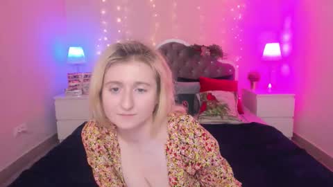 camilladreamer online show from 12.04.25