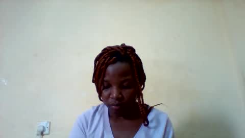 Snapshot of camillah_sweet chatting on 05.13.26 camillah_sweet online show from 05.13.26