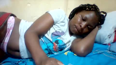 Snapshot of camillah_sweet chatting on 05.20.26 camillah_sweet online show from 05.20.26