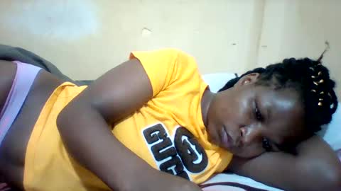 Snapshot of camillah_sweet chatting on 05.26.26 camillah_sweet online show from 05.26.26