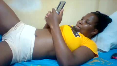 Snapshot of camillah_sweet chatting on 06.16.26 camillah_sweet online show from 06.16.26