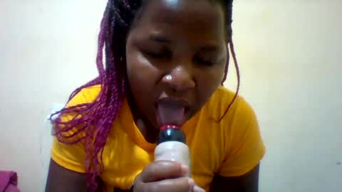 Snapshot of camillah_sweet chatting on 07.23.26 camillah_sweet online show from 07.23.26