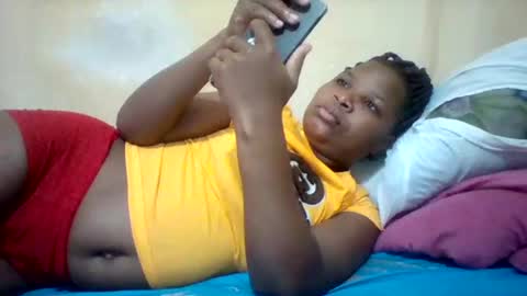 Snapshot of camillah_sweet chatting on 07.24.26 camillah_sweet online show from 07.24.26