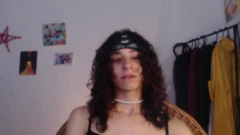 Snapshot of camille_delrey chatting on 01.19.25 Camille online show from 01.19.25