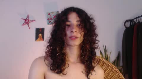 Snapshot of camille_delrey chatting on 01.21.25 Camille online show from 01.21.25