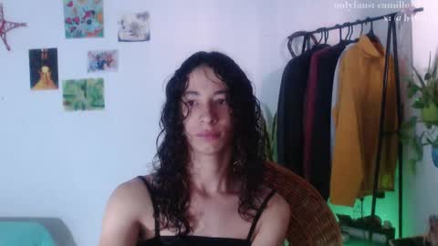 Snapshot of camille_delrey chatting on 02.05.25 Camille online show from 02.05.25