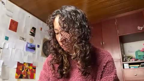 Snapshot of camille_delrey chatting on 02.06.25 Camille online show from 02.06.25