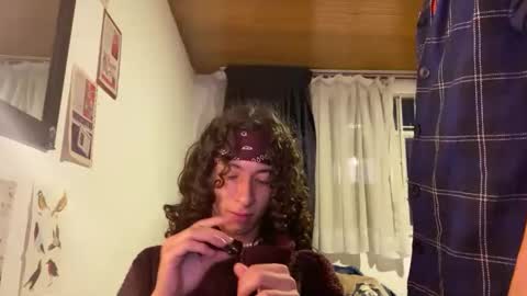 Snapshot of camille_delrey chatting on 02.19.25 Camille online show from 02.19.25