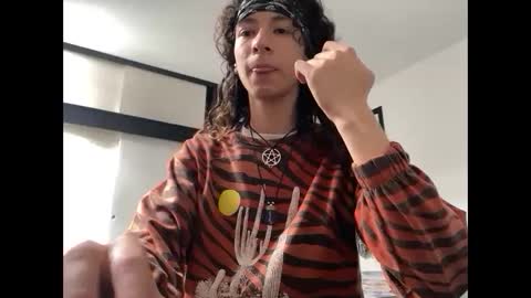 Snapshot of camille_delrey chatting on 09.17.25 Camille online show from 09.17.25