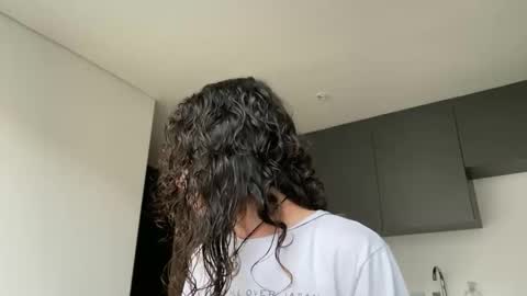 Snapshot of camille_delrey chatting on 10.11.25 Camille online show from 10.11.25