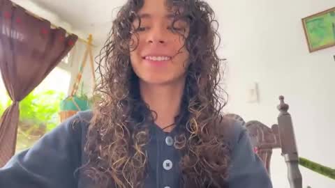 Snapshot of camille_delrey chatting on 11.02.25 Camille online show from 11.02.25