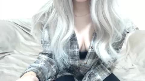 CamilleBunny online show from 01.17.26