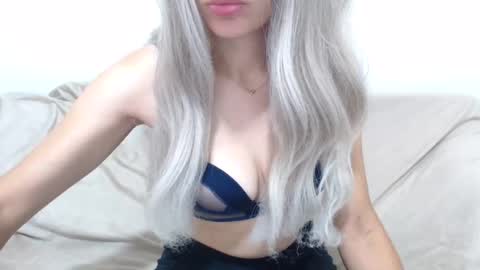 Snapshot of camillebunny chatting on 07.17.26 CamilleBunny online show from 07.17.26