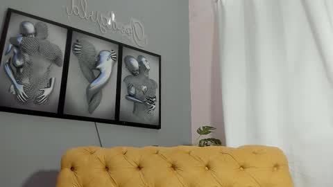 Snapshot of camillo_virgil chatting on 10.28.25 Camillo Virgil online show from 10.28.25