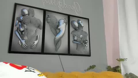 Snapshot of camillo_virgil chatting on 11.01.25 Camillo Virgil online show from 11.01.25