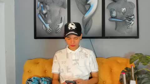 Snapshot of camillo_virgil chatting on 11.07.25 Camillo Virgil online show from 11.07.25