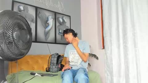 Snapshot of camillo_virgil chatting on 11.16.25 Camillo Virgil online show from 11.16.25