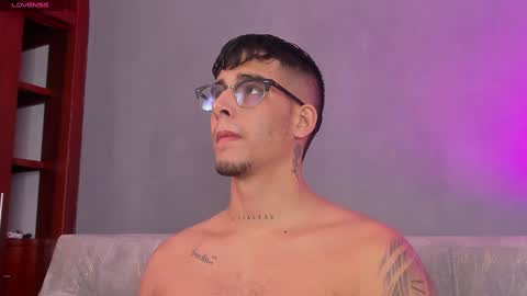 Snapshot of camilo_ospina_ chatting on 01.13.25 INDEPENDENT MODEL online show from 01.13.25