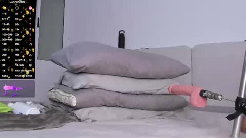   INDEPENDENT MODEL online show from 07.27.26