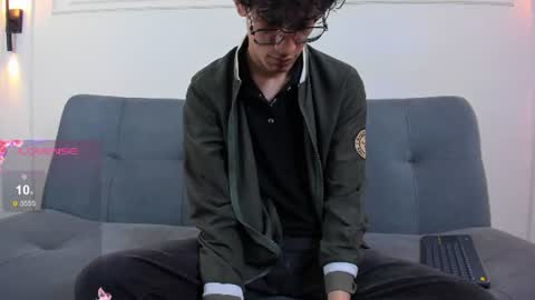 Snapshot of camilo_stark chatting on 06.25.26 Camilo online show from 06.25.26