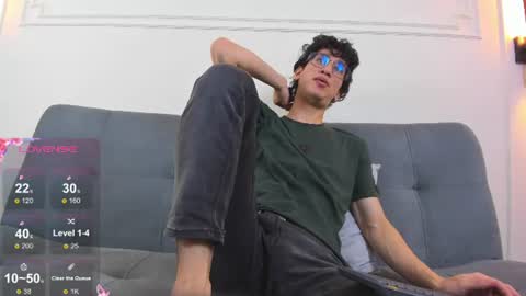 Snapshot of camilo_stark chatting on 06.26.26 Camilo online show from 06.26.26