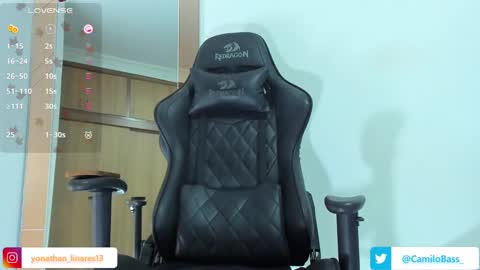 Snapshot of camilobass_ chatting on 01.12.25 Camilo Bass online show from 01.12.25