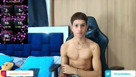 Snapshot of camilobass_ chatting on 10.08.25 Camilo Bass online show from 10.08.25