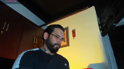 Snapshot of camilomayer chatting on 02.04.26 Camilo online show from 02.04.26