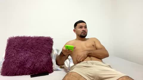 camilor_30 online show from 11.17.25