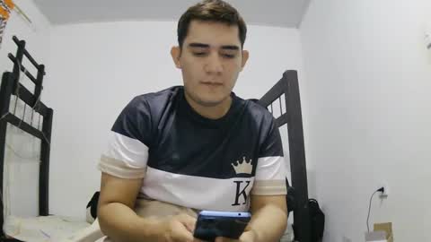 Snapshot of camilowhite_ chatting on 09.17.25 Camilowhite online show from 09.17.25